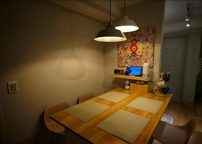 철길공원옆 계단 Railway Park 3-room Staircase Сеул